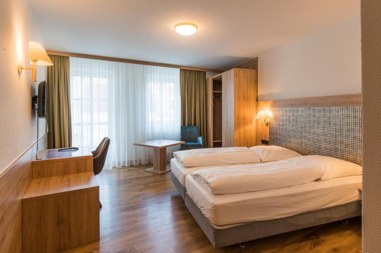 Hotel-Restaurant Heiligenstadter Hof Heiligenstadt in Oberfranken Экстерьер фото